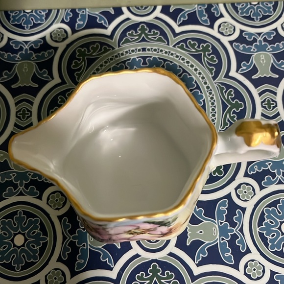 Antique - Beautiful Creamer Cup, Purple/Pink Floral with Gold Trim - Picture 2 of 6